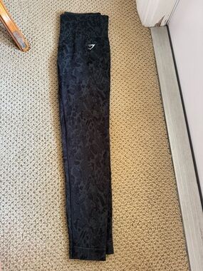 Gymshark Black Floral-Textured Seamless Leggings